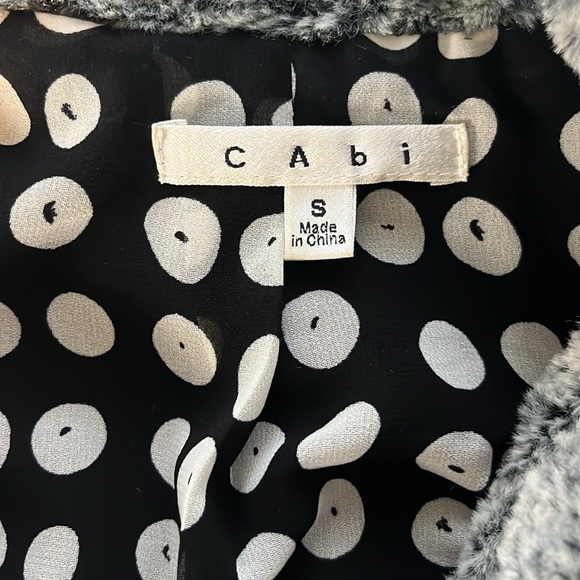 Cabi Chinchilly Gray Crop Jacket Party Dress Coat Plush Faux Fur Size S‎ - Picture 8 of 9